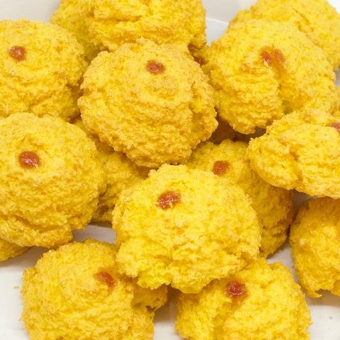 Coconut Macroon Pineapple